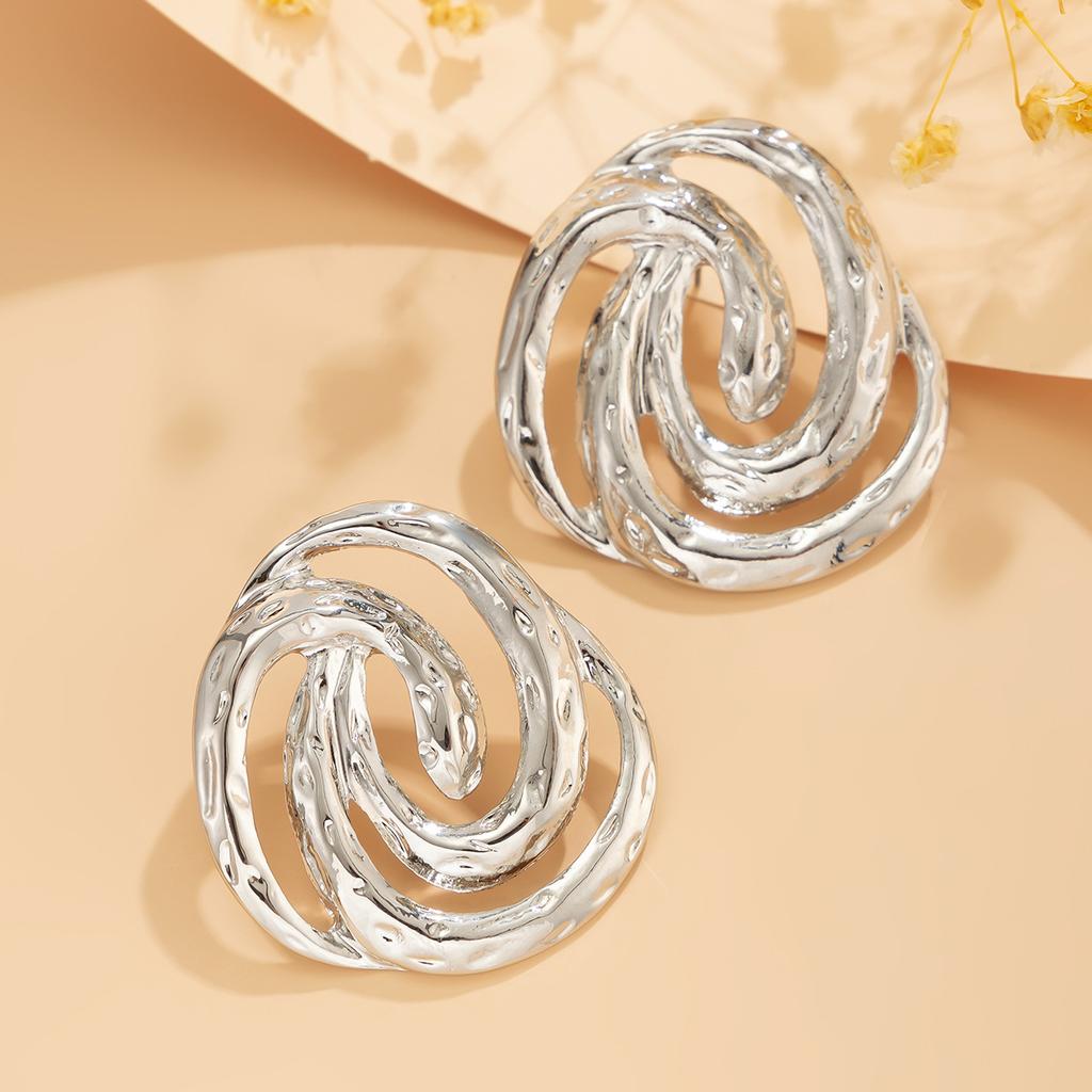 Vintage Design Geometric Spiral Conch Earrings for Women Gold Color Hollow Round Piercing Drop Earrings Ladies Jewelry Gfits