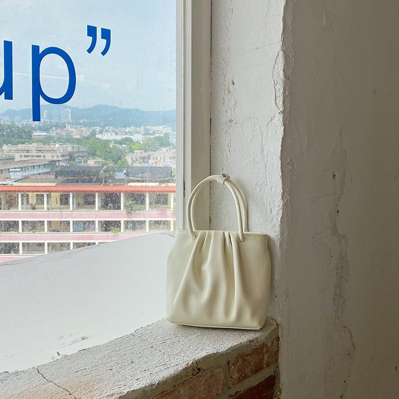 Квадратная плиссированная универсальная маленькая сумка женская весенне-летняя новая мягкая портативная повседневная на плечо сумка-мессенджер тренд