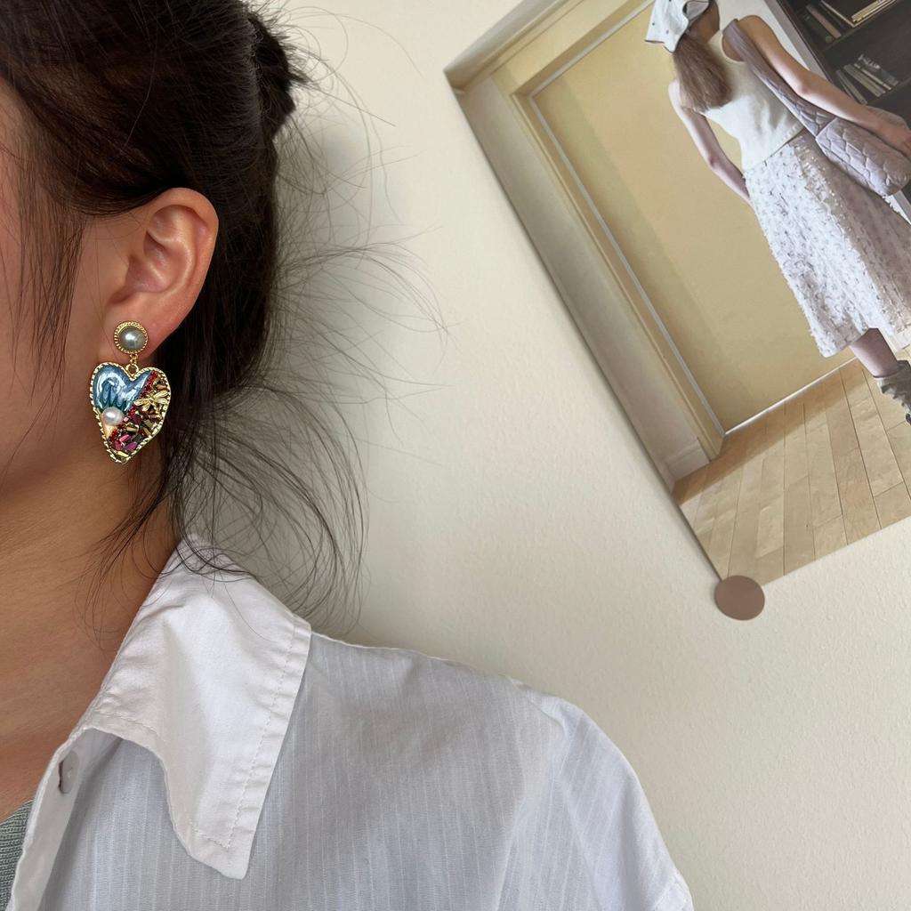 Серьги с изображением любви из натурального жемчуга, женские серьги-гвоздики в ретро-стиле, французские серьги-гвоздики в национальном стиле, преувеличенные серьги-гвоздики с темпераментом