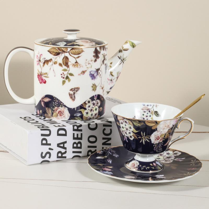 Керамический чайник для кофе в деревенском стиле в стиле ретро