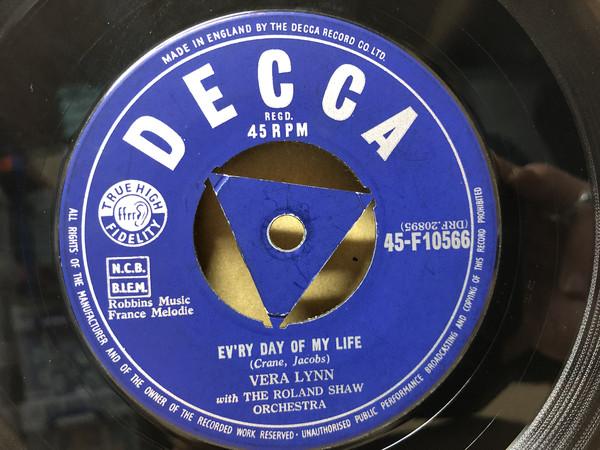 7-дюймовая пластинка VERA LYNN - Ev'ry Day Of My Life 45F10566 Decca 1955 UK Поп Б/у