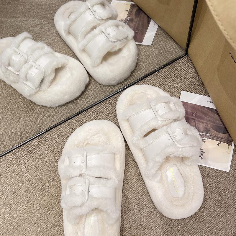 Нишевые тапочки на толстой подошве, женская модная пряжка, осенне-зимние тапочки-мопы с одним словом, новинка 2025 года, бархатные теплые хлопковые тапочки-мопы