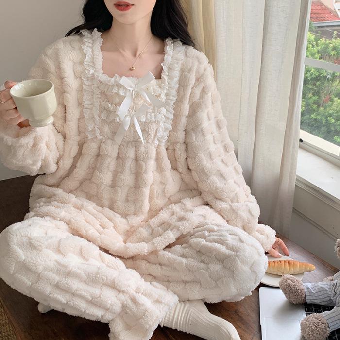 Женская пижама в стиле принцессы из кораллового вельвета - Осеннее кружево, Толстый и теплый домашний костюм