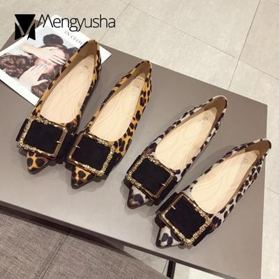 Модные модные туфли с леопардовым принтом и бантом, повседневные туфли на плоской подошве с острым носком, флокированные, с металлической квадратной пряжкой, женские туфли, осенние неглубокие мокасины
