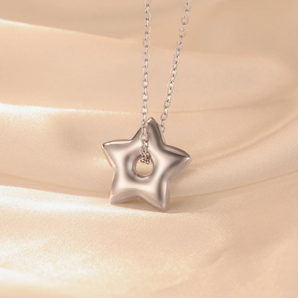 Chunky Star Pendant Necklace Stainless Steel Neck Chains for Women Minimalist Jewelry Year Gift