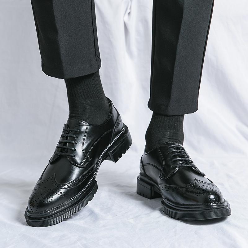 Кожаные туфли жениха Модный британский стиль дизайна Тренд для отдыха на открытом воздухе Вечеринка Офисное качество для взрослых Лидер продаж Черные туфли