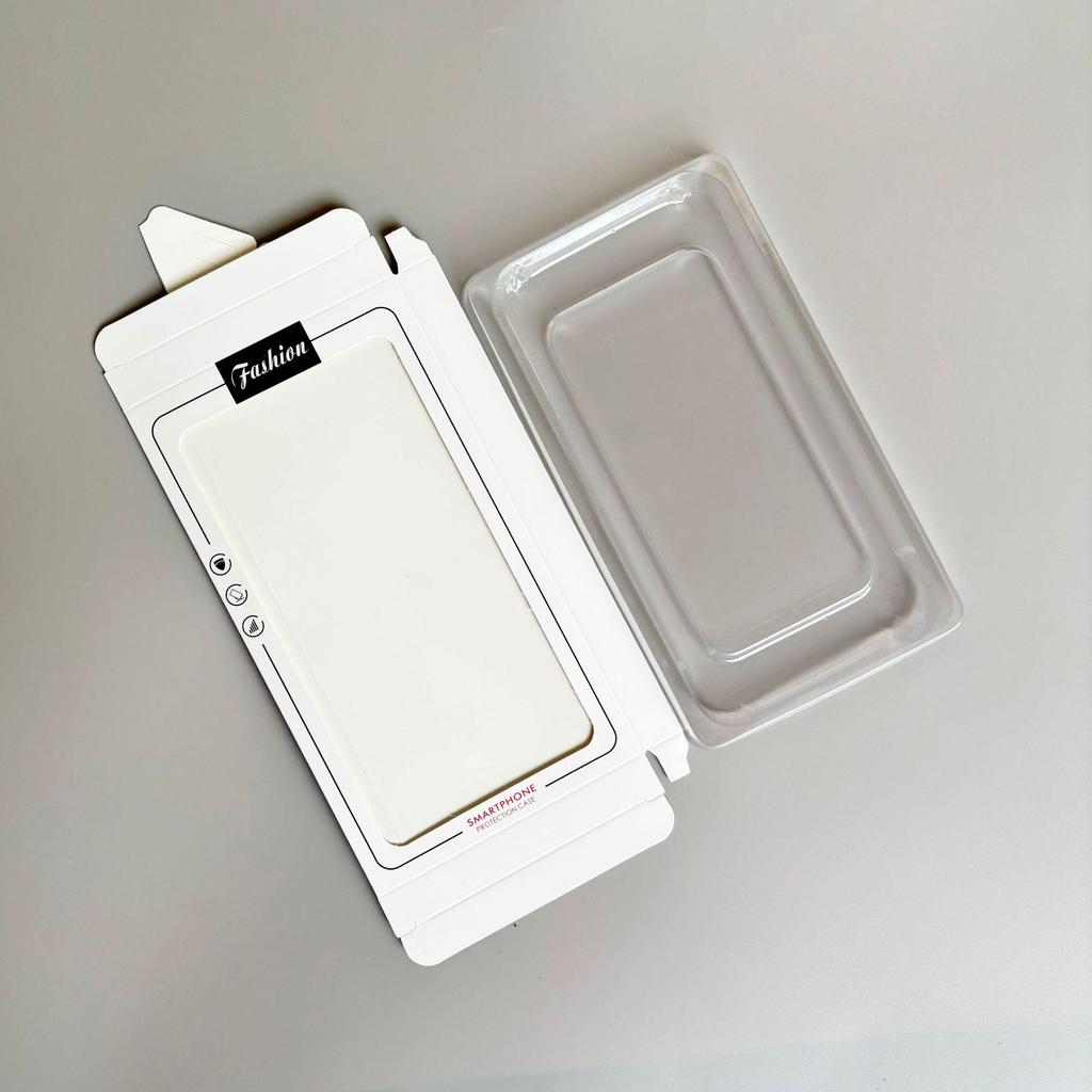 Коробка из крафт-бумаги для чехла Apple - Универсальная защитная упаковка