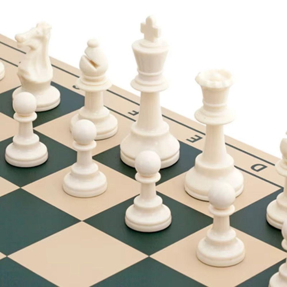 Folding Board Medieval Chess Set Resin Travel Chess Pieces Set Educational Toys