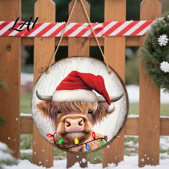 Retro Festive Home Decor Christmas Wooden Round Hanging Sign Santa Claus Highland Cow Winter Theme Rustic Wall Door Decor Farmhouse Holiday Welcome