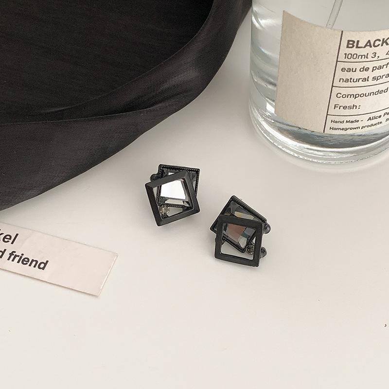 Модные и креативные простые геометрические серьги с инкрустацией цирконами, нейтральные и крутые черные, персонализированные повседневные украшения для вечеринок, подарки