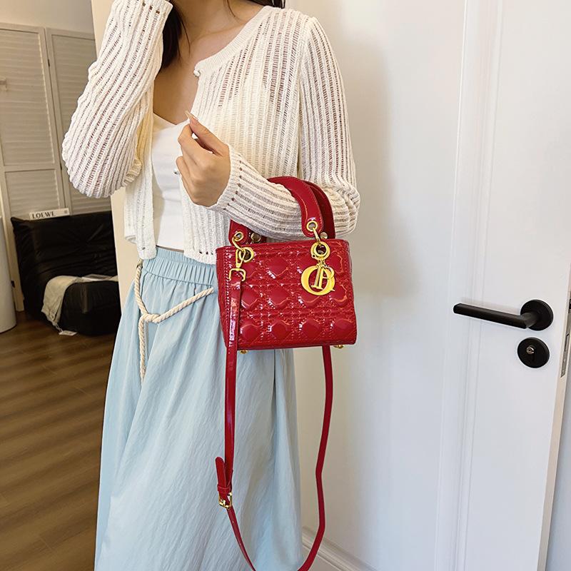 Сумка Daifei с модным и высококачественным ощущением, через плечо, вышитая нитью в виде ромбовидной сетки, женская сумка на одно плечо