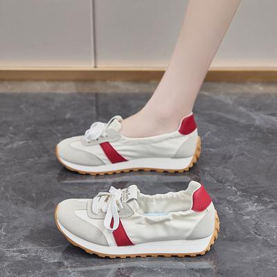 Тонкие дышащие кроссовки для женщин на осень 2025 года, новые кроссовки для бега с мягкой подошвой с неглубоким вырезом, не вызывающие усталости, белые кроссовки на шнуровке