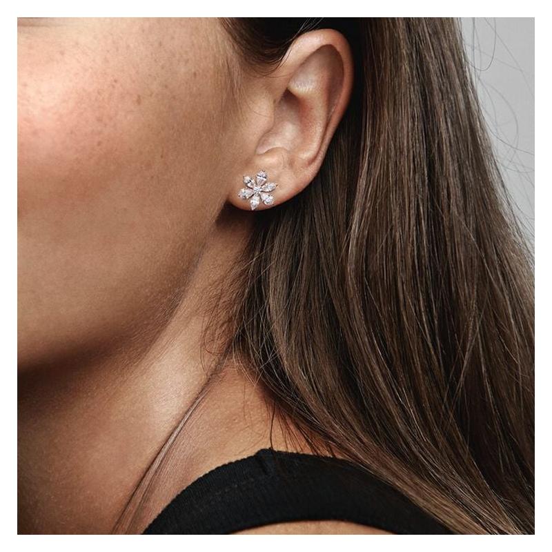 Pandora TIMELESS Sparkling Flower Specimen Fashion Synthetic Cubic Zirconia Earrings for Women 282407C01