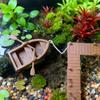 Floating Mini Rowboat Aquarium Decoration Miniature Rowing Boat Figurine with 2 Paddles Tiny Boat Statue Fishtank Ornament