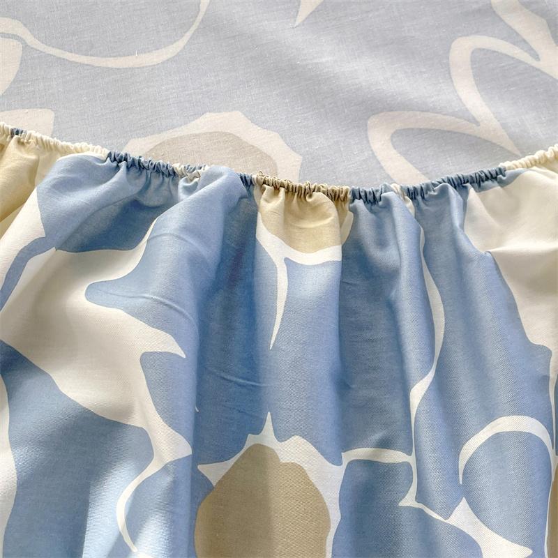 Комплект простыней на резинке с цветочным узором синего и белого цветов, комплект постельного белья из хлопка, приятное для кожи нескользящее покрывало с наволочками