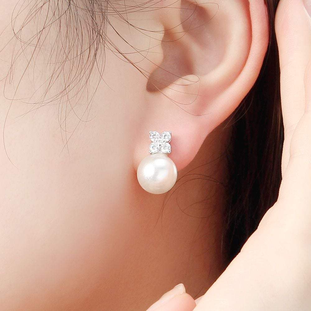 Platinum-plated silver pearl cubic earrings for women's daily bold earrings