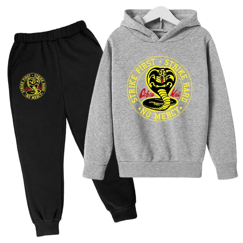 Весна и Осень Новый костюм с худи Cobra Kai Детские худи и штаны Комплект из двух предметов Детская одежда 4-14 лет Девочки Мальчики Одежда