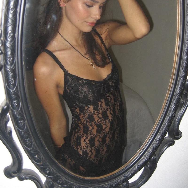 Женское весенне-летнее сетчатое платье с подтяжками, с маленьким сливовым цветком, сексуальное, с бретелью через шею, темпераментное, длинное платье