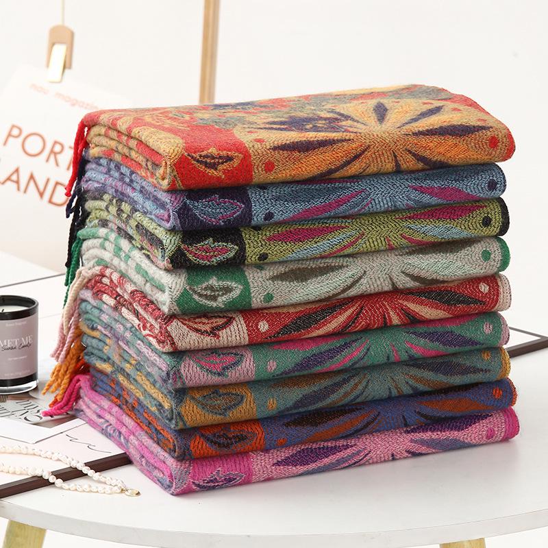 Women's Ethnic Style Jacquard Shawl: Thick, Warm Imitation Cashmere Scarf for Autumn/Winter