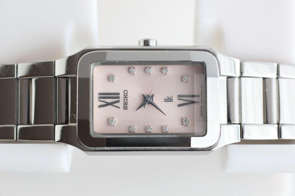 [USED] Working SEIKO LUKIA Watch 1N01-OBYO