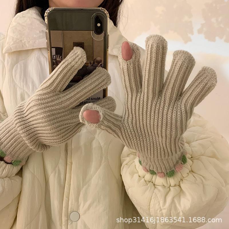 Women's Winter Warm Touch Screen Cycling Gloves - Knitted, Windproof, Plus Velvet, Sugar Bean Design, Leak-Resistant Wool.