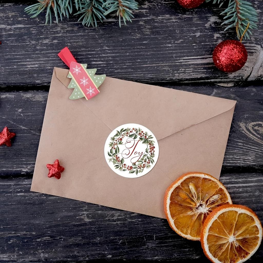 500pcs Assorted Christmas Stickers Roll, Mixed Color Paper Adhesive Labels with 'Merry Christmas' & 'Happy Holidays' Tags for Gift Wrapping & Sealing