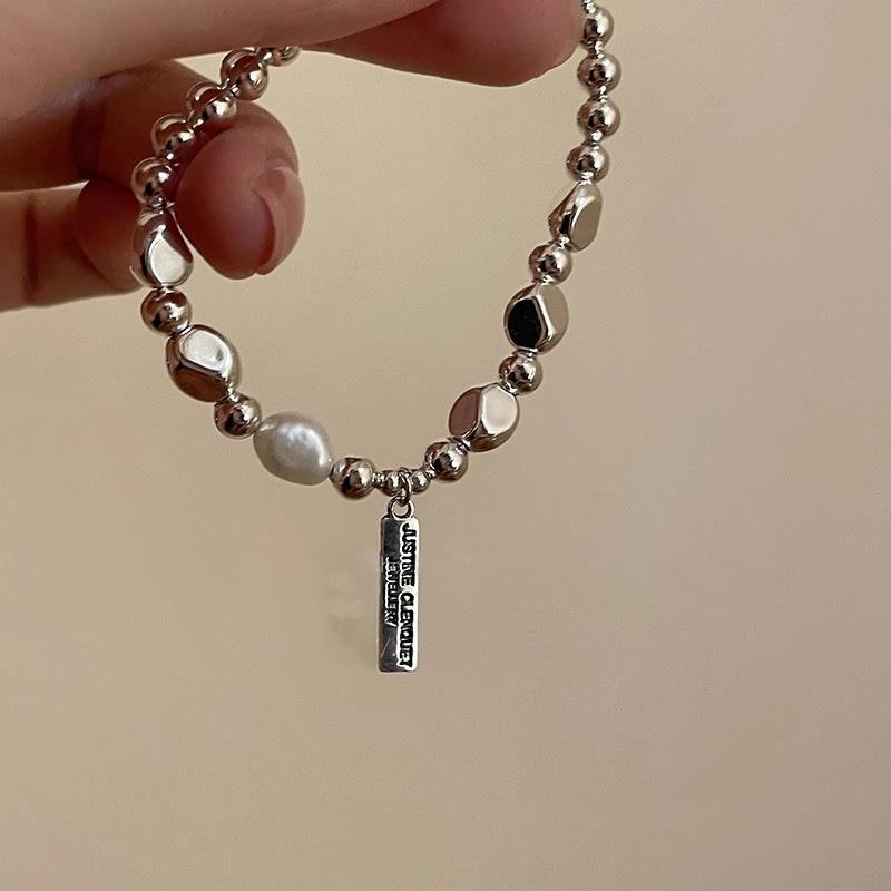 Женский браслет с барочным жемчугом, легкий роскошный стиль, простой, элегантный серебряный дизайн, вдохновленный знаменитостями.