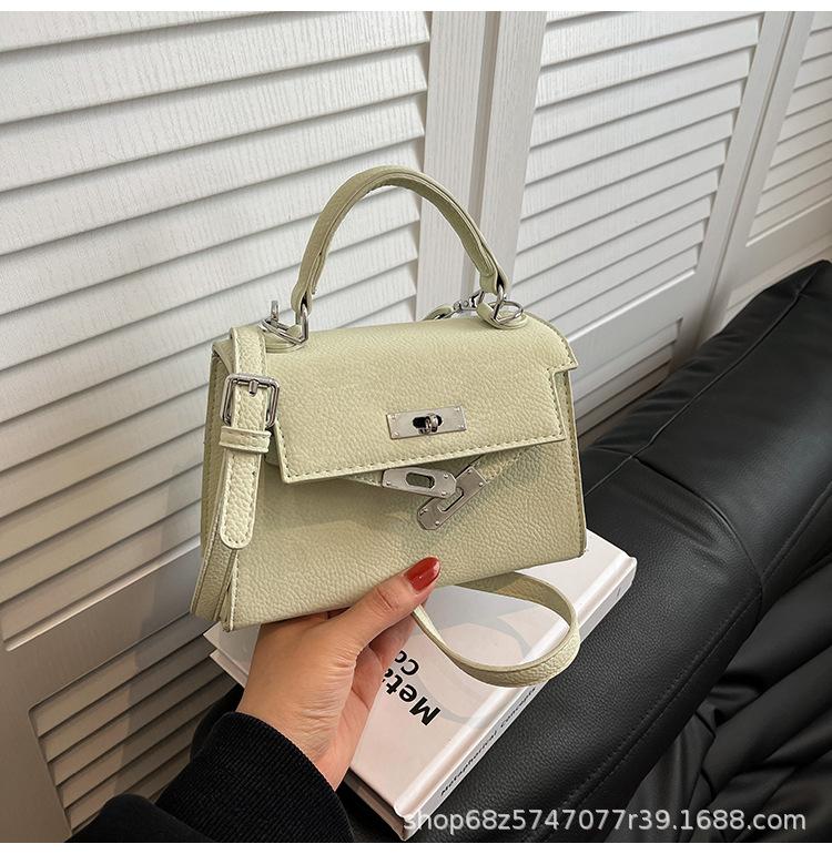 Small Square Bag 2025 New Versatile Casual Fashion Shoulder Crossbody Bag High-end Niche Handheld Kelly Bag