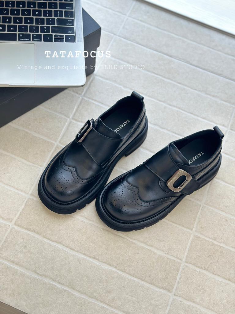 Leather British Style Carved Pollock Leather Shoes Jk Velcro Black Derby Retro Platform Loafer Small Leather Shoes Women