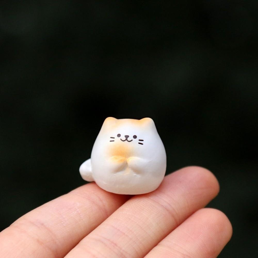 Kawaii Animal Ornaments Cartoon Animal Figurine Resin Material Cat Figurine Desktop Decoration