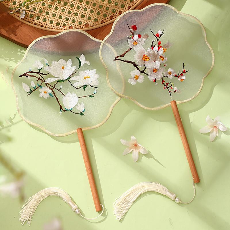 Китайский веер Полупрозрачный с длинной ручкой и кисточкой Танцевальный веер Женский костюм Ханфу Ципао Вышивка Маленький круглый веер