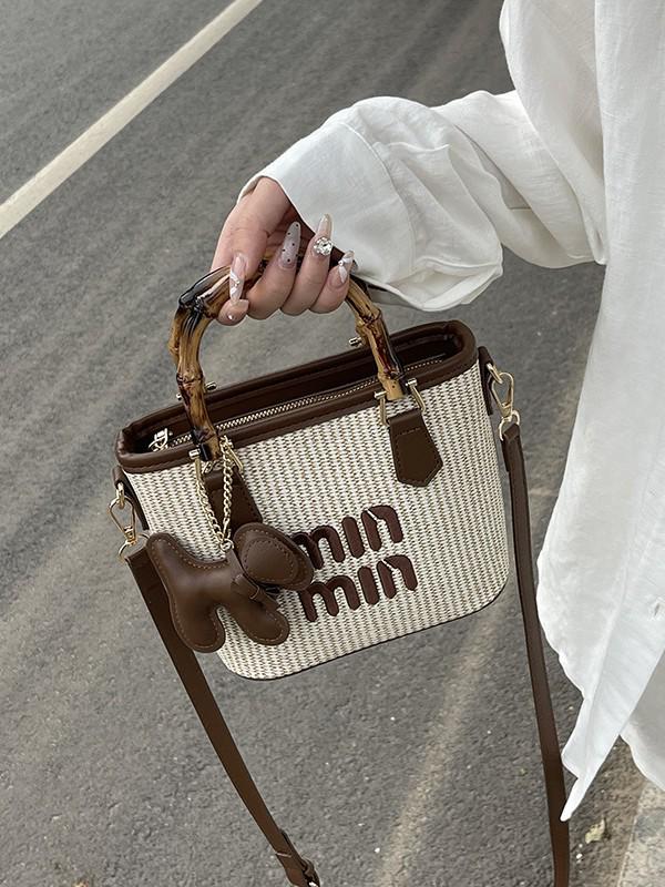 Женская плетеная сумка-ведро кроссбоди в стиле инфлюенсера 2025 года для летних приморских каникул