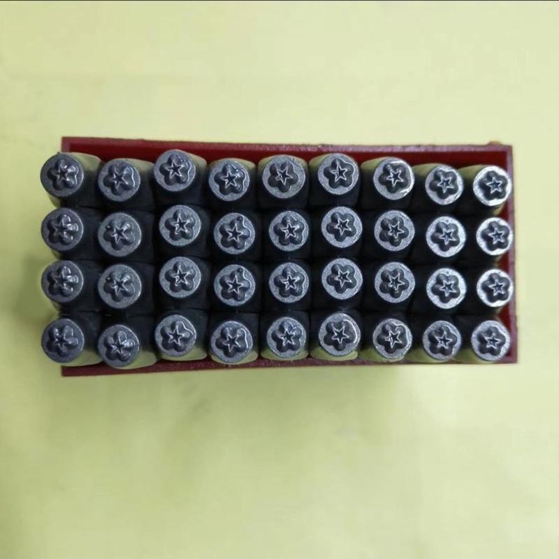 6pcs Versatile Star Shaped Metal Stamp Set Carbon Steel Punch Tools for Hobbyists Leather and Wood Embossing Supplies