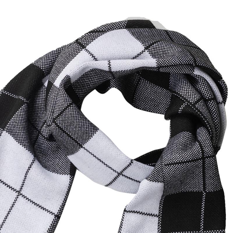 Aisi Yalan Black and White Check Knitted Scarf