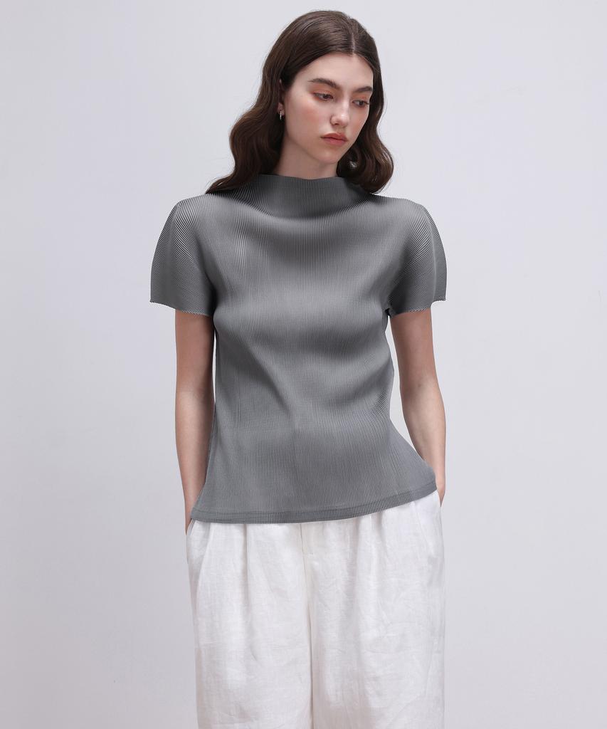 PLEATSMOOD Lao Pleats Half-Neck Top