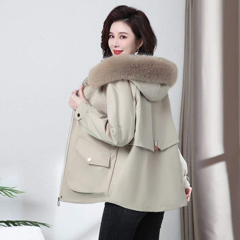 Pie Overcomes the New Cotton Clothes, the New Winter New Velvet Warm Temperament Cotton Clothes, and the Thickened Trendy Coat.