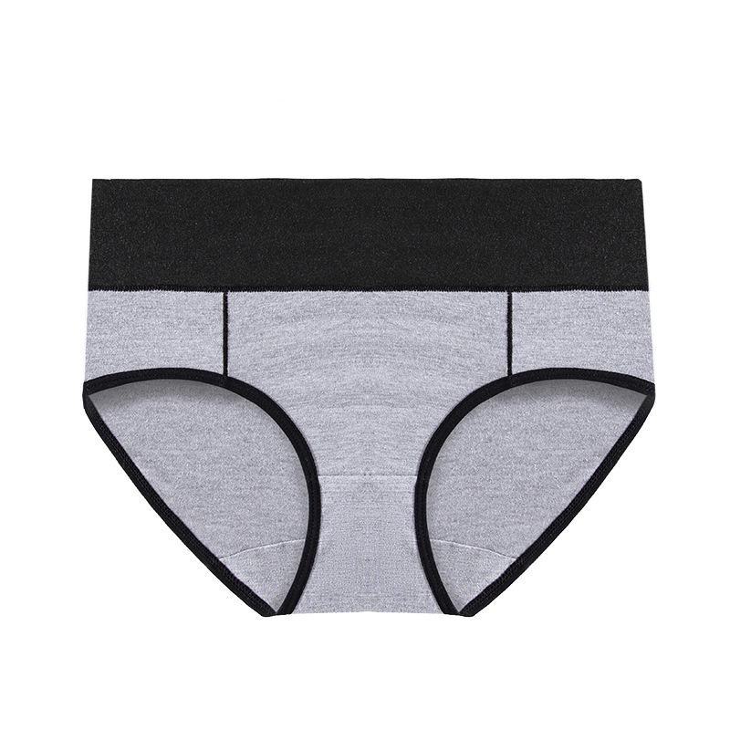 Plus-Size Color Block Black Cotton Mid-Waist Briefs with Hip-Lift for Women In Europe and the USA