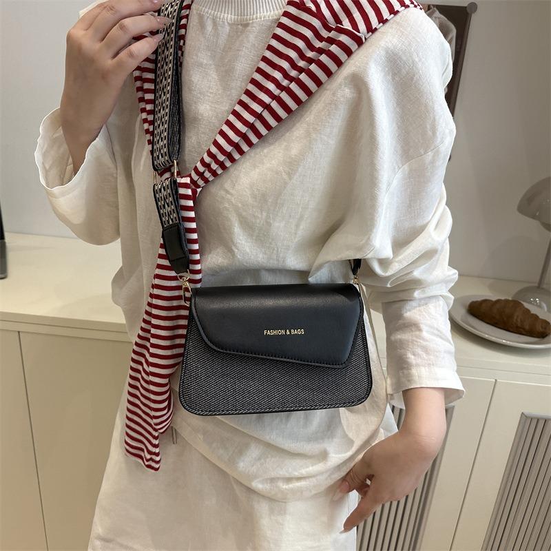 Летний ретро модный тренд широкий плечевой ремень универсальная повседневная маленькая квадратная сумка сумка через плечо сумка-мессенджер женская сумка