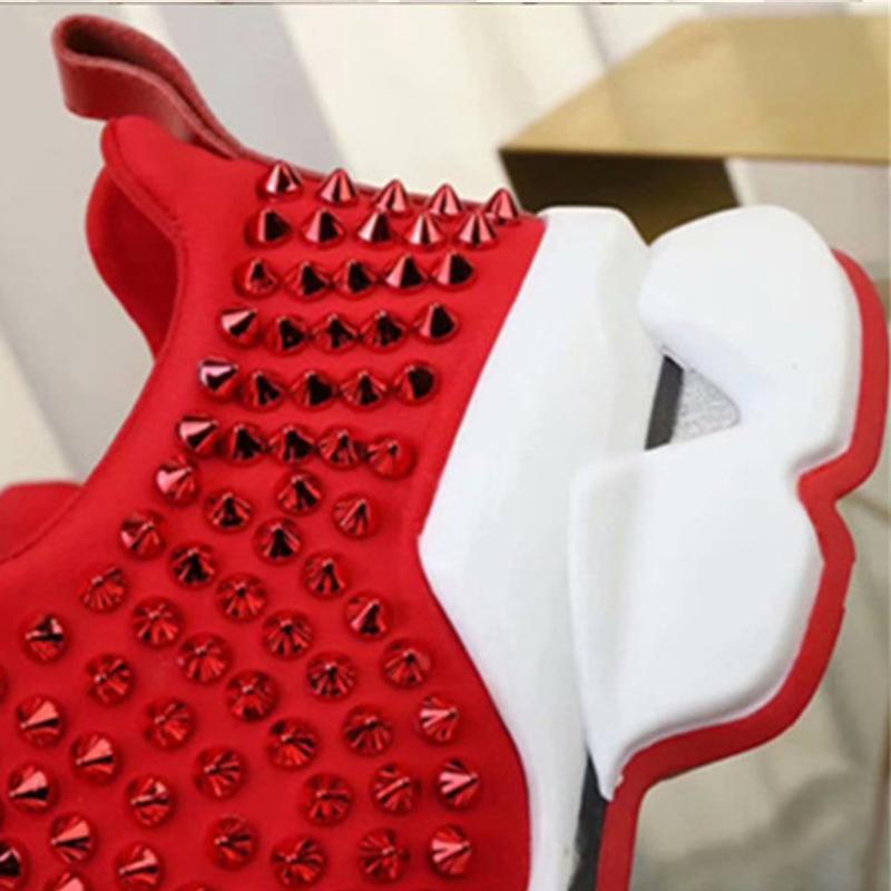 Кроссовки на платформе с нескользящими заклепками для женщин, удобная спортивная обувь для сезона тенниса 2024 года, плоская вулканизированная обувь, горячая распродажа