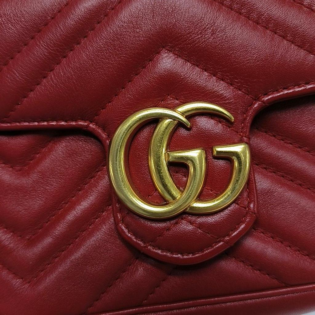[Pre-Owned] GG Marmont Vintage Metal Logo Quilted Leather Mini Shoulder Bag - Very Good #EBECAE