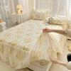 Приятная для кожи стеганая простыня «два в одном» Юбка-кровать Кружевное нескользящее покрывало Наматрасник
