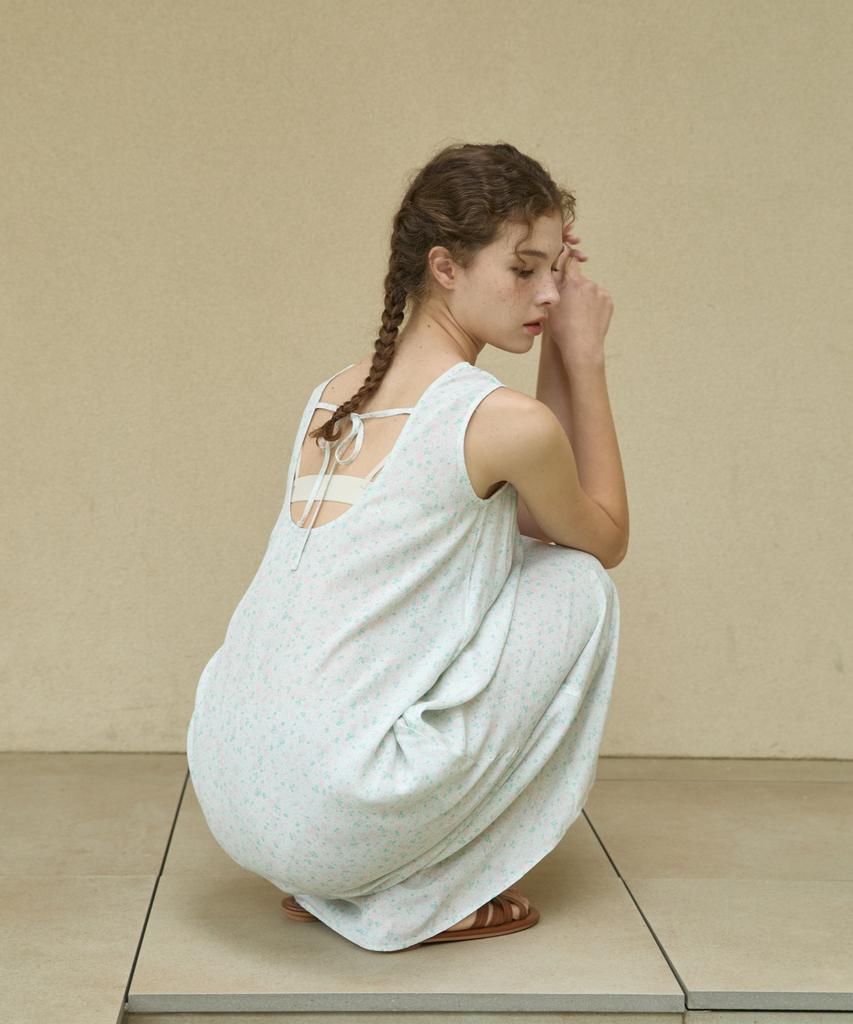 Wioi Floral String Sleeveless Dress_White