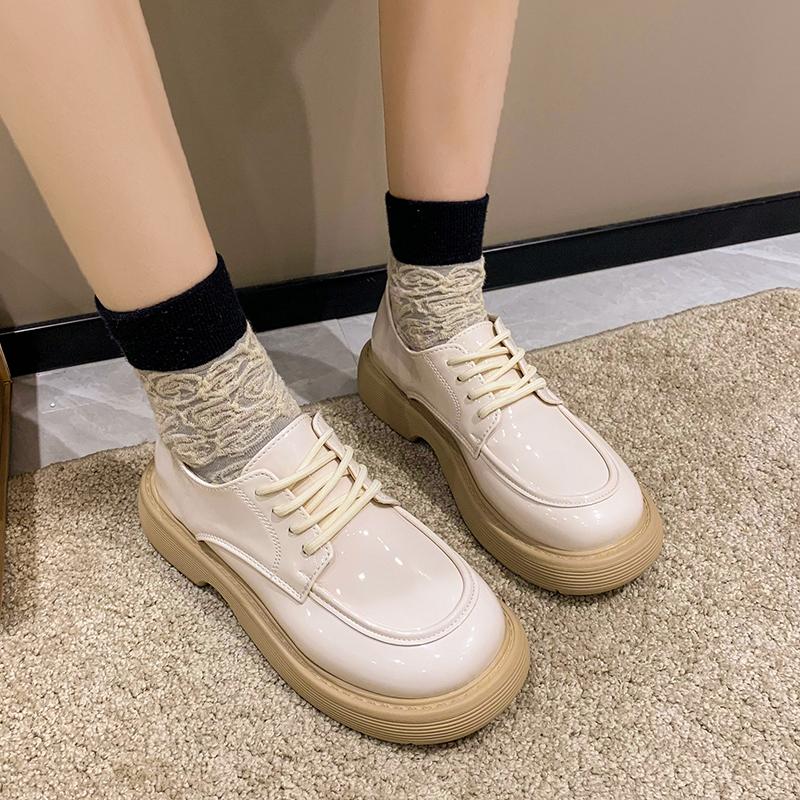 Женские туфли на плоской подошве 2024 года, осенние новые британские туфли на платформе в стиле ретро для женщин, белые туфли на плоской подошве с круглым носком и шнуровкой, модные женские туфли-лоферы