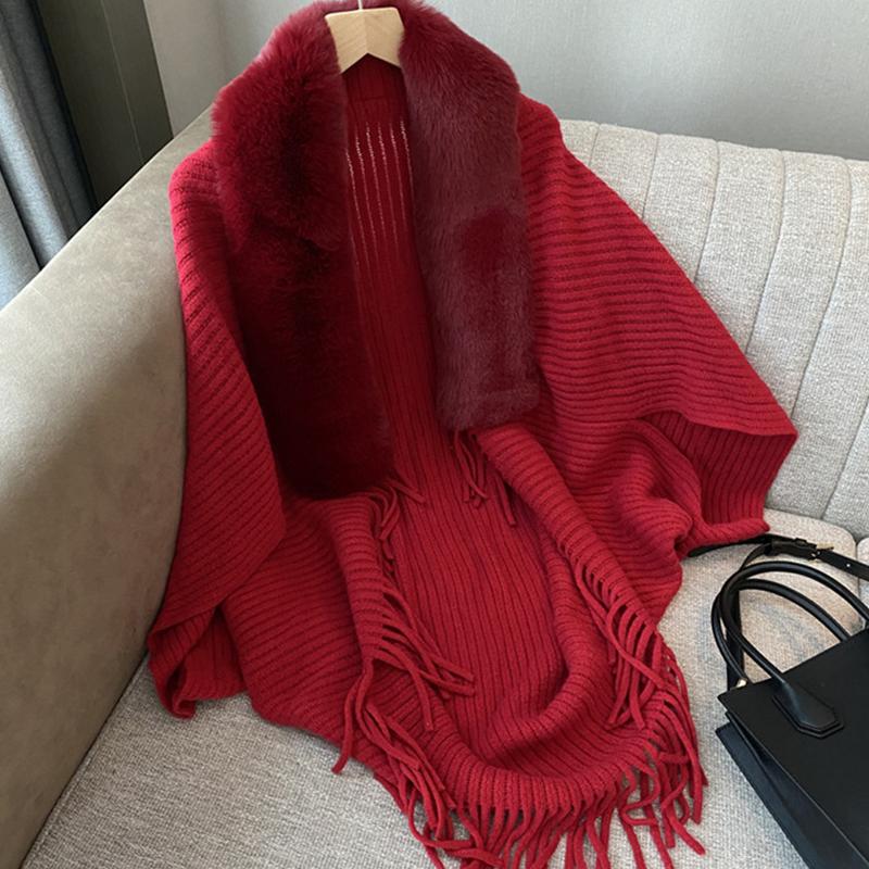 Winter Tassels Poncho Cloak Shawl Oversize Women Warm Faux Fur Collar Knit Cardigans Batwing Wraps Neck Fur Scarves Capes Coat