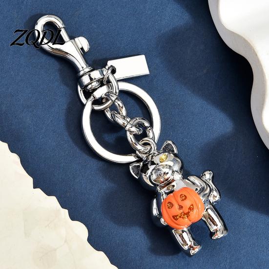 Handbag Decorative Accessory Halloween Cat Holding Pumpkin Keychain, Metal Car Key Pendant Ring Holder, Backpack Hanging Holder
