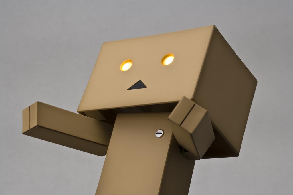 Revoltech Danbo 130 мм окрашенная подвижная фигурка Ёцубато! [КОРОБКА ДЛЯ МАКИЯЖА] Приблизительно. АБС и ПВХ (версия для перепродажи)