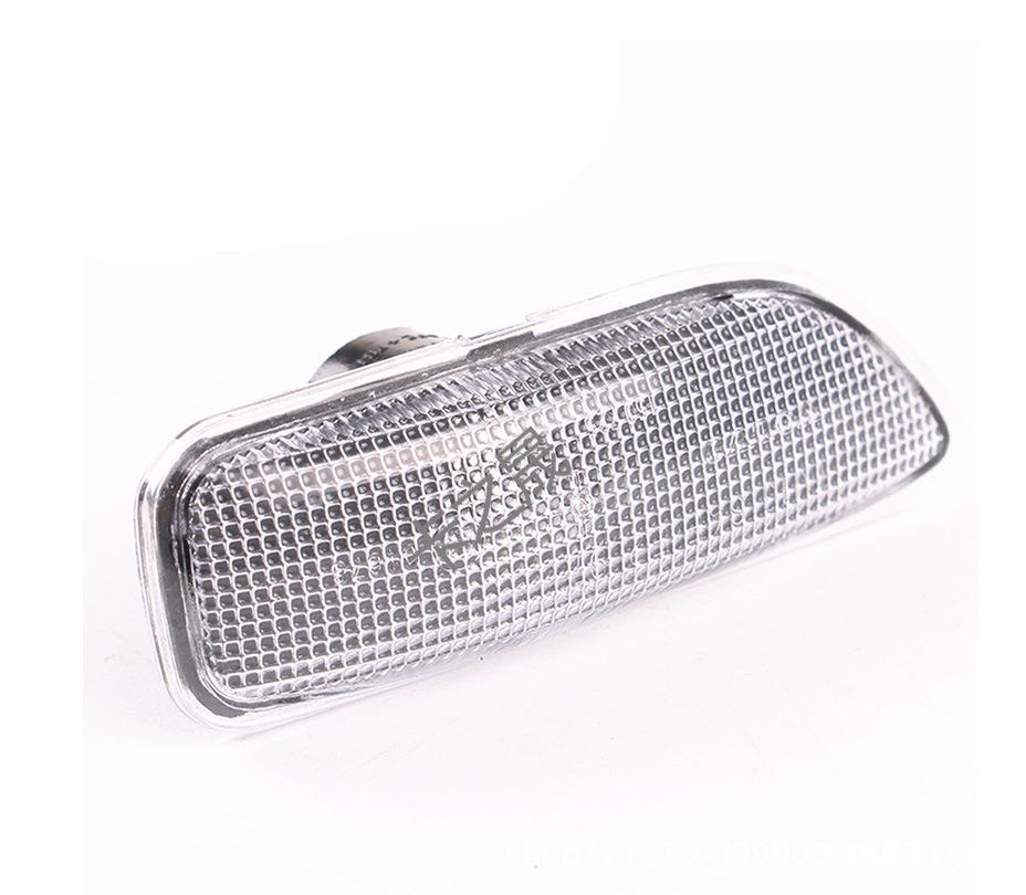 Совместимые подкрылки для Volvo S60, V70, S80, XC70, XC90 (30722641, 30722642)