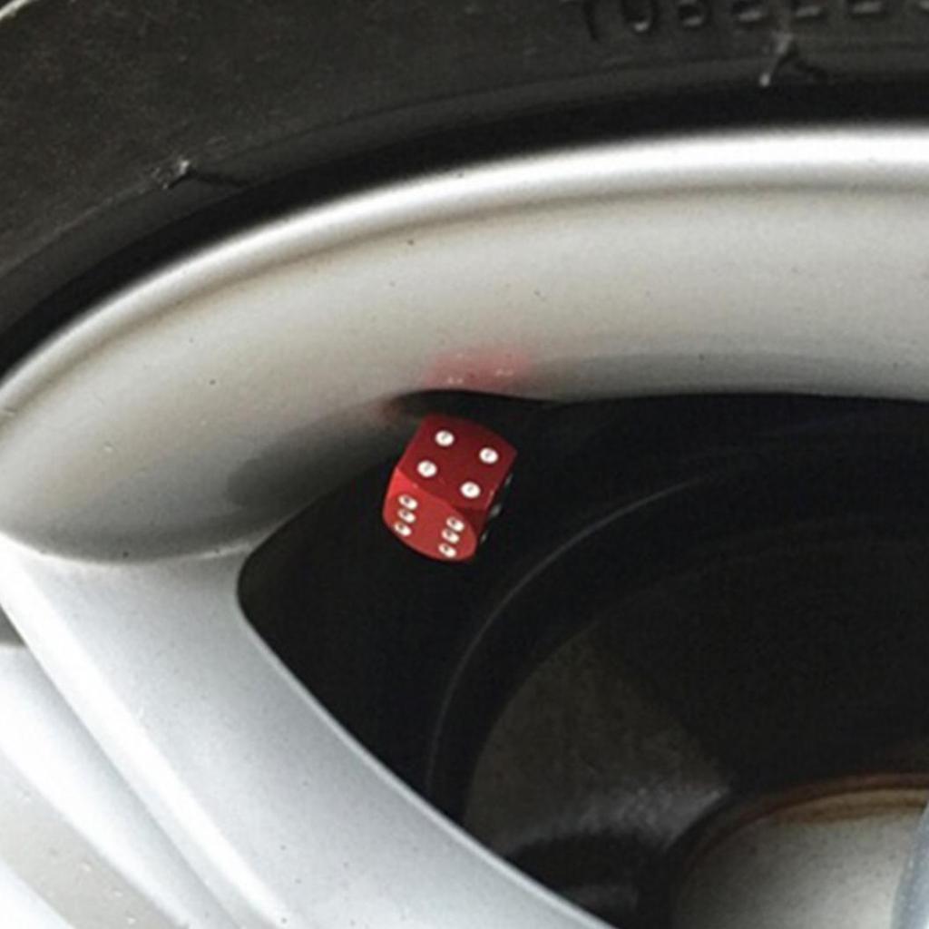 4 шт. в форме кубиков, колеса автомобиля, мотоцикла, шины, шток воздушного клапана, противопыльные колпачки