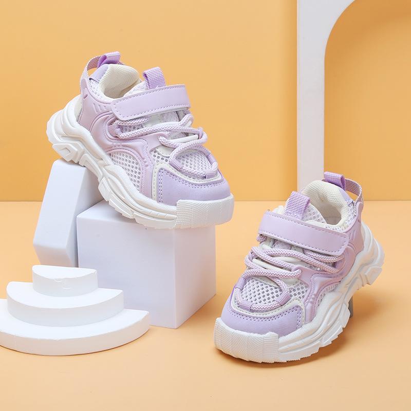 Детская спортивная обувь, новая летняя обувь для девочек, повседневная обувь с противоскользящей сеткой на мягкой подошве для мальчиков, дышащие кроссовки