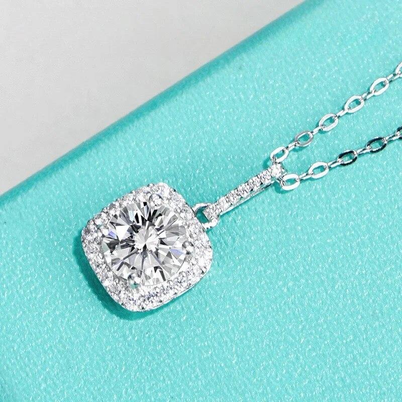 New Moissanite Diamond 6.5mm 1CT Necklace For Woman Pendant 925 Silver Necklace For Women Chains Party Bridal Fine Jewelry